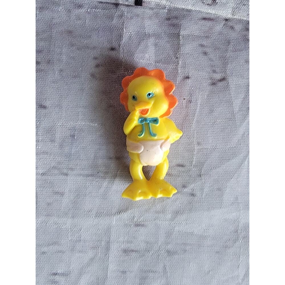 Vintage Imperial 1988 Baby Duck Figure Sucking Its Thumb
